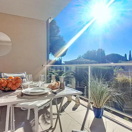 Les Terrasses D'azur-3 By Interhome * Санари-сюр-Мер